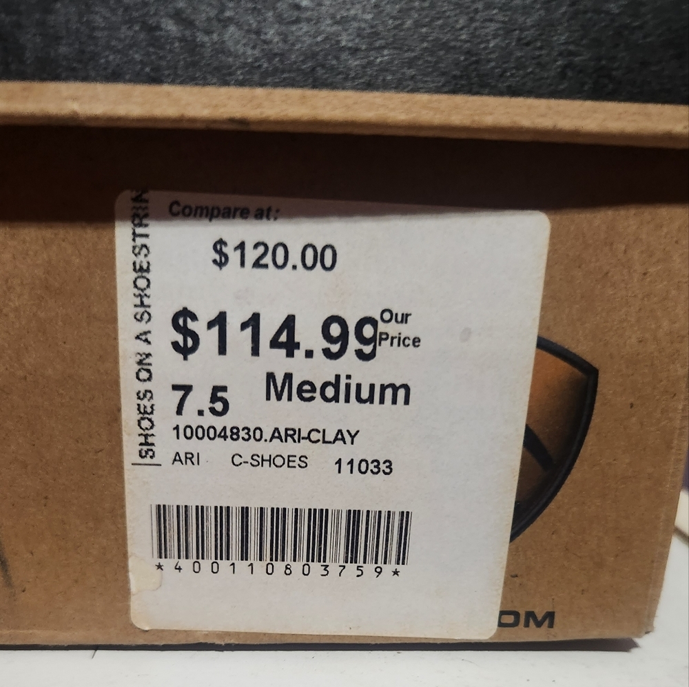 Women's shoes